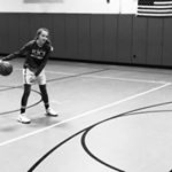 Sarah - Picture 1 of 2